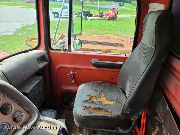 image for item GY9548 1979 Ford 9000  dump truck