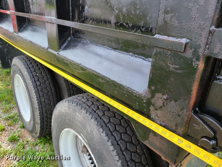 image for item GY9548 1979 Ford 9000  dump truck