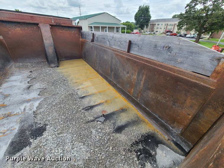 image for item GY9548 1979 Ford 9000  dump truck