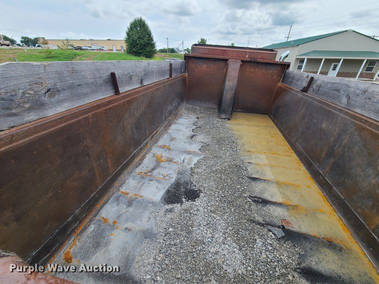 image for item GY9548 1979 Ford 9000  dump truck