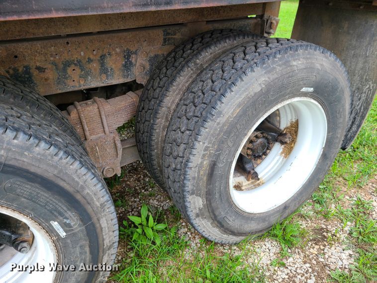 image for item GY9548 1979 Ford 9000  dump truck