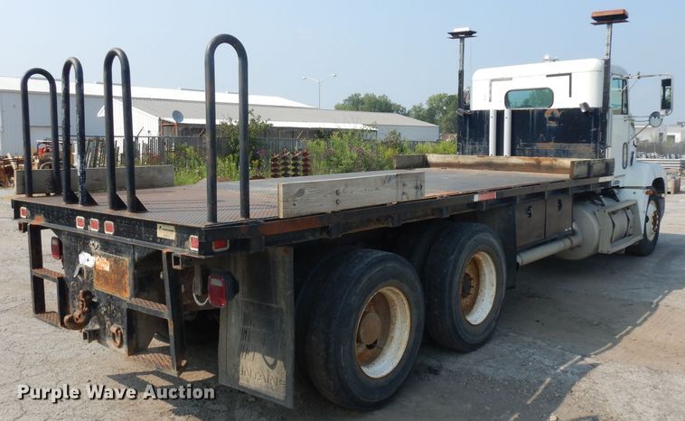 image for item HA9444 1999 Freightliner FLD  flatbed truck