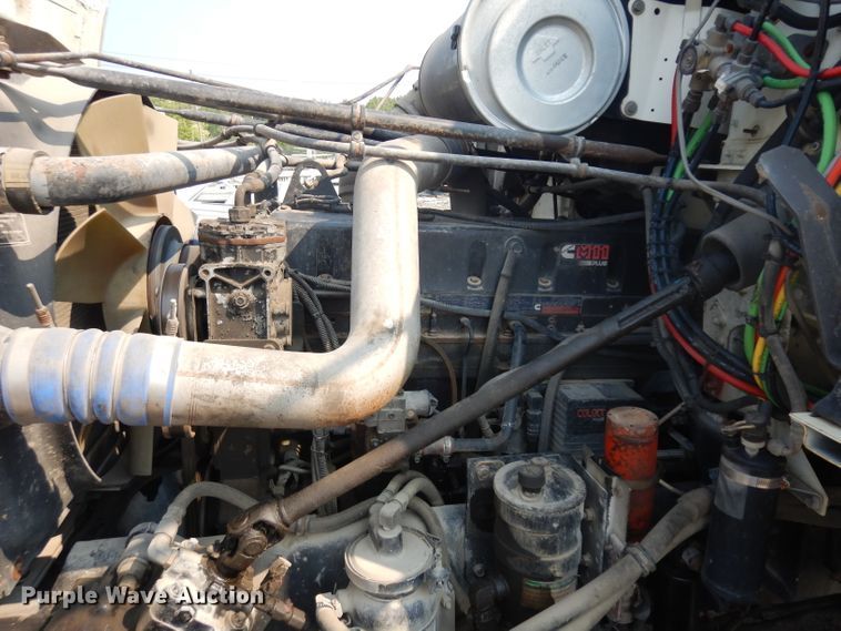 image for item HA9444 1999 Freightliner FLD  flatbed truck