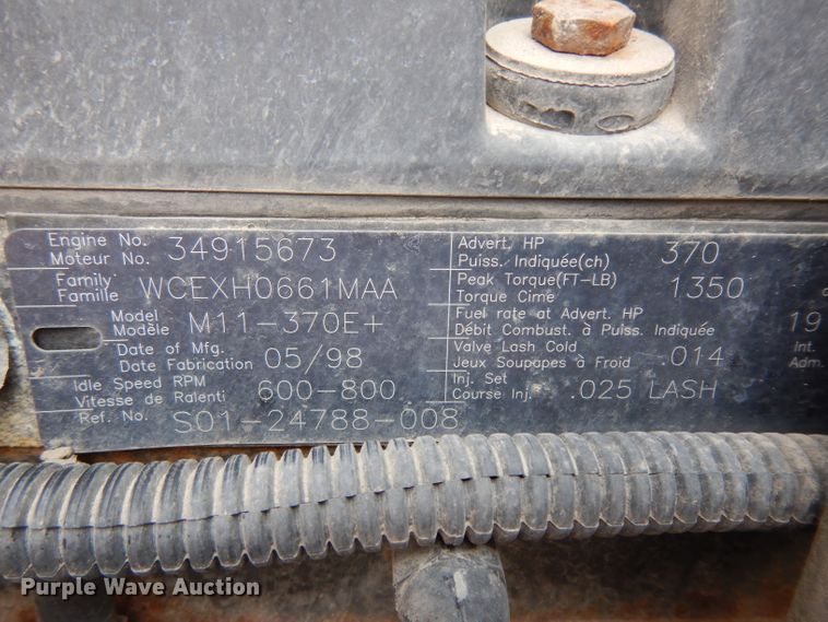 image for item HA9444 1999 Freightliner FLD  flatbed truck