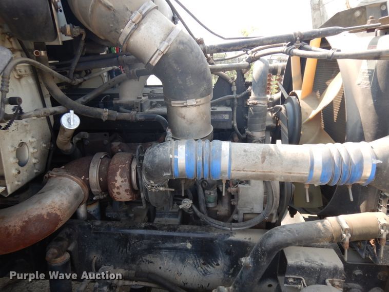 image for item HA9444 1999 Freightliner FLD  flatbed truck