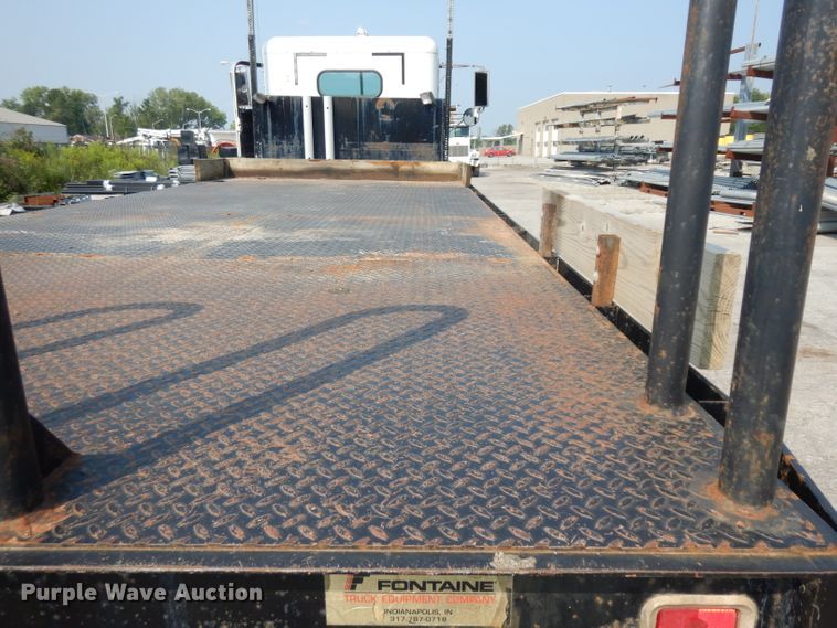 image for item HA9444 1999 Freightliner FLD  flatbed truck