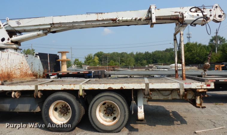 image for item HA9445 1998 Freightliner FL80  crane truck