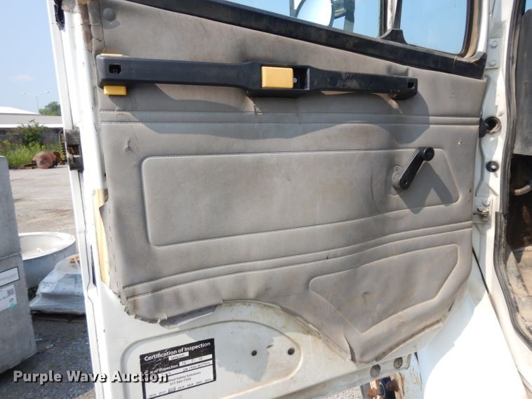 image for item HA9445 1998 Freightliner FL80  crane truck