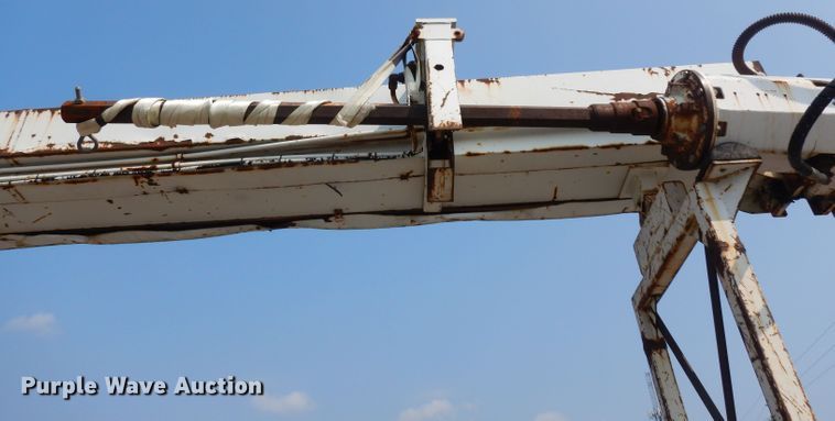 image for item HA9445 1998 Freightliner FL80  crane truck