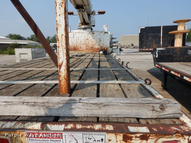 image for item HA9445 1998 Freightliner FL80  crane truck