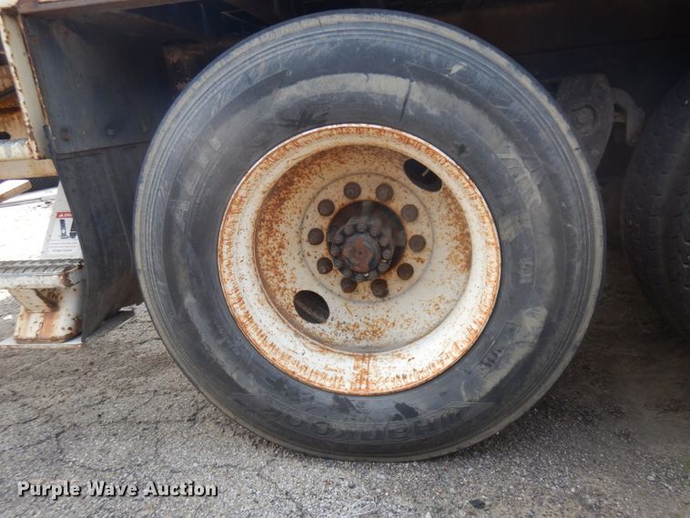 image for item HA9445 1998 Freightliner FL80  crane truck