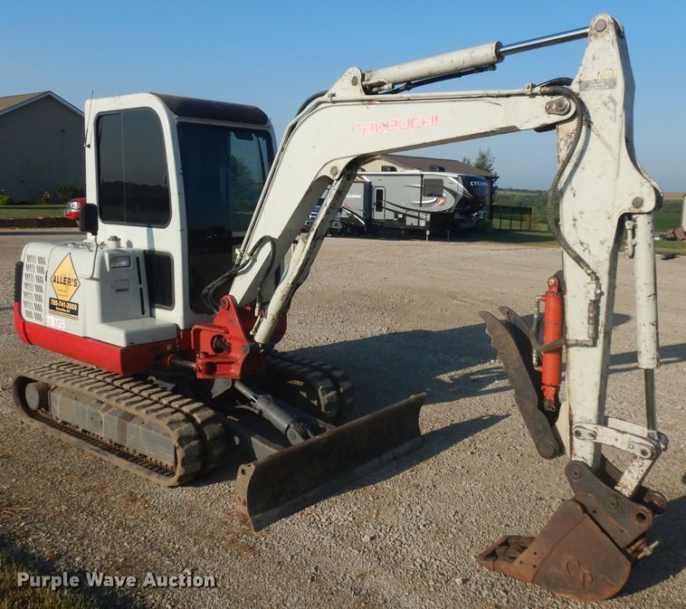 image for item HA9490 2005 Takeuchi TB135  mini excavator