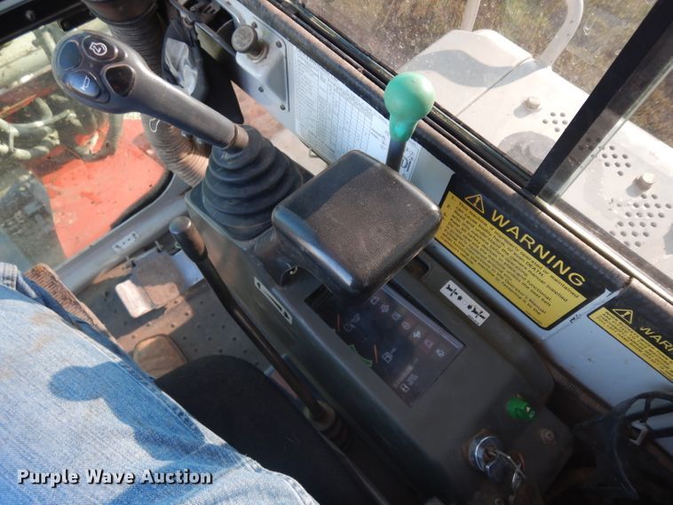 image for item HA9490 2005 Takeuchi TB135  mini excavator