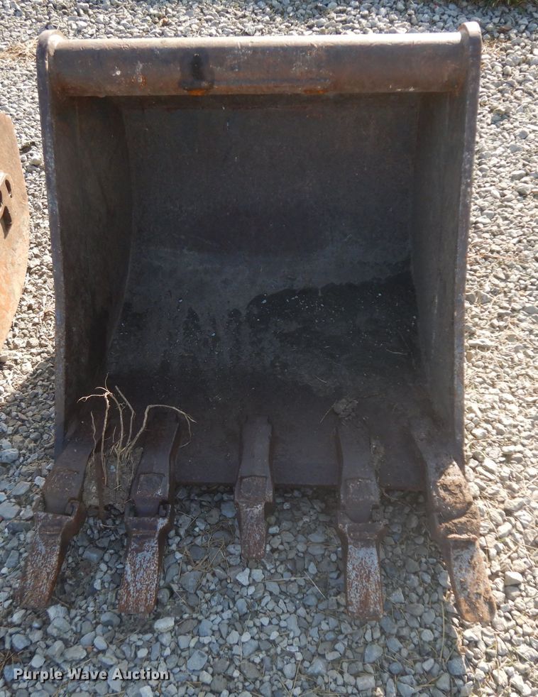 image for item HA9490 2005 Takeuchi TB135  mini excavator