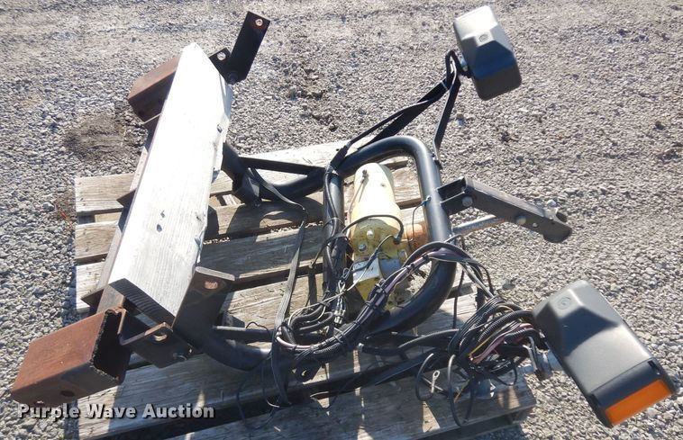 image for item HA9497 90"W snow plow