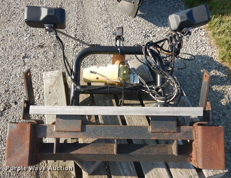 image for item HA9497 90"W snow plow