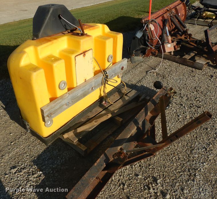 image for item HA9497 90"W snow plow