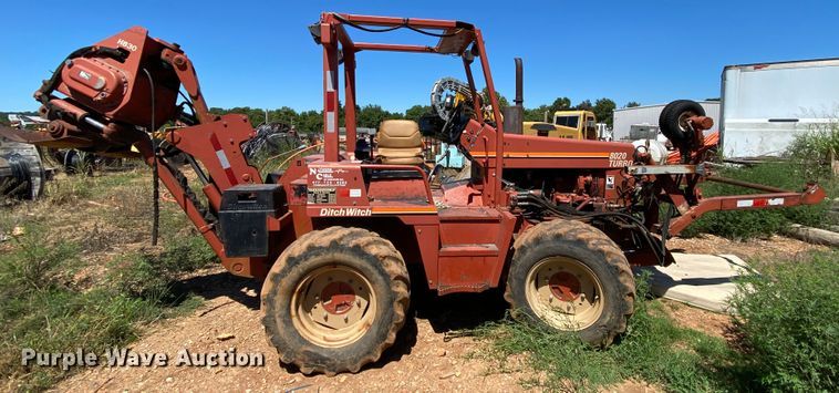 image for item HA9591 1998 Ditch Witch 8020  cable plow