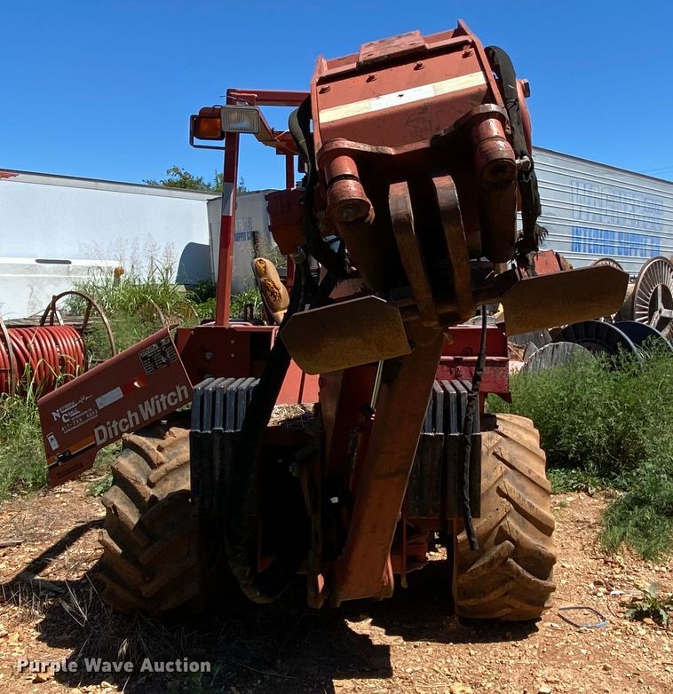 image for item HA9591 1998 Ditch Witch 8020  cable plow