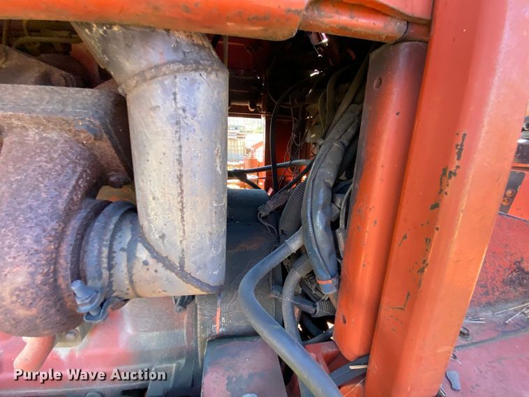 image for item HA9591 1998 Ditch Witch 8020  cable plow