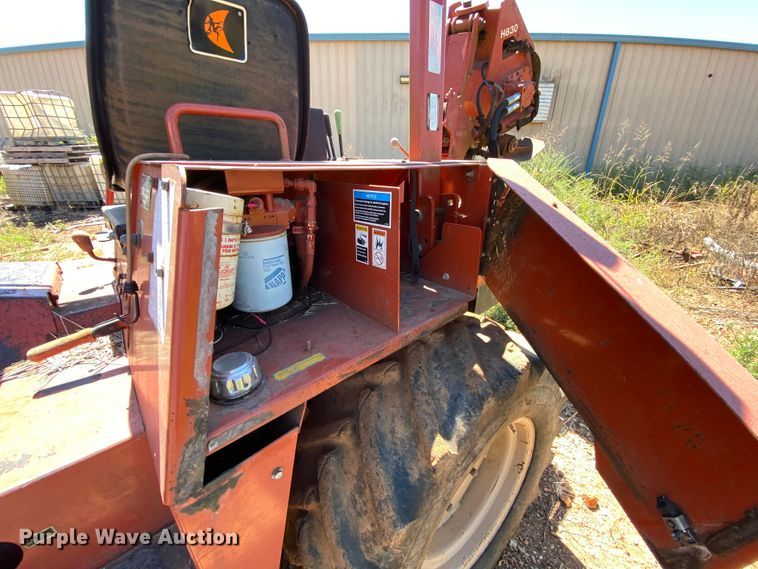 image for item HA9591 1998 Ditch Witch 8020  cable plow