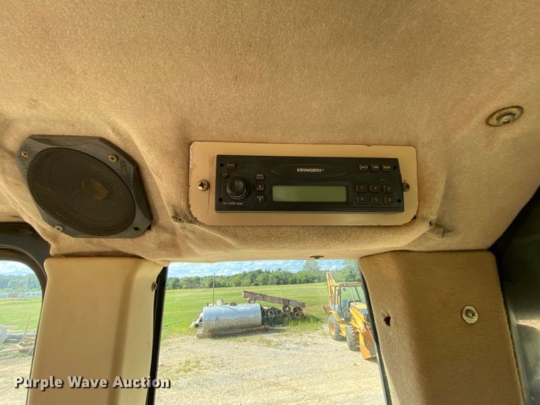 image for item HA9594 2000 Caterpillar 963C  track loader