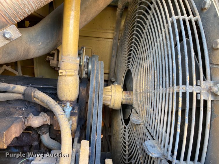 image for item HA9594 2000 Caterpillar 963C  track loader