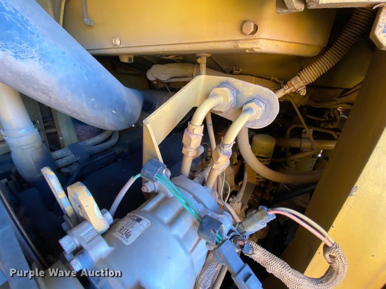 image for item HA9594 2000 Caterpillar 963C  track loader