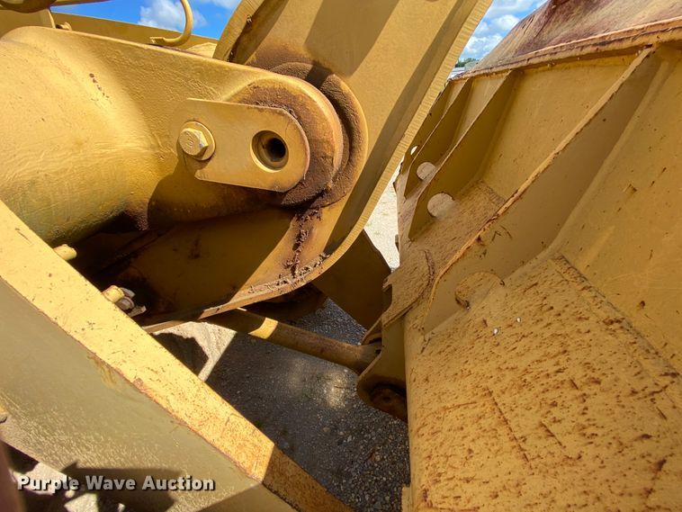 image for item HA9594 2000 Caterpillar 963C  track loader