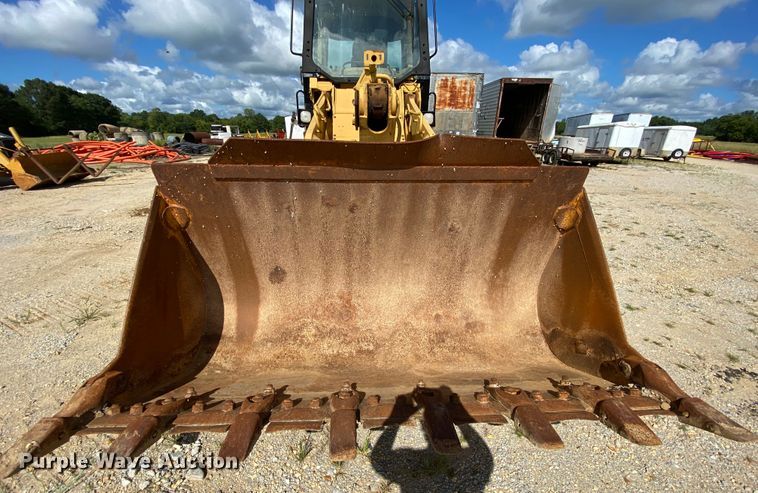 image for item HA9594 2000 Caterpillar 963C  track loader