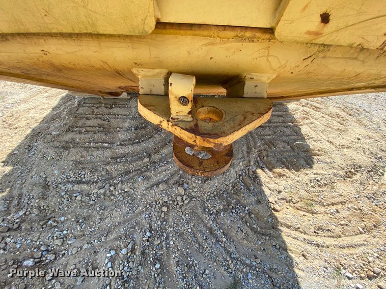 image for item HA9594 2000 Caterpillar 963C  track loader