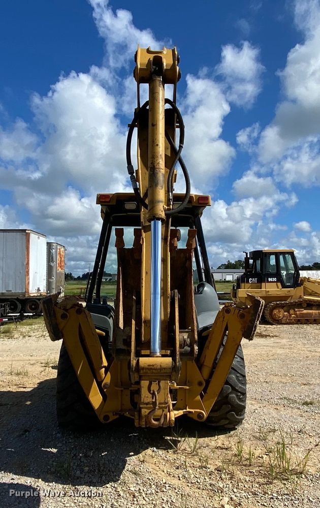 image for item HA9595 2004 Caterpillar 420D  backhoe