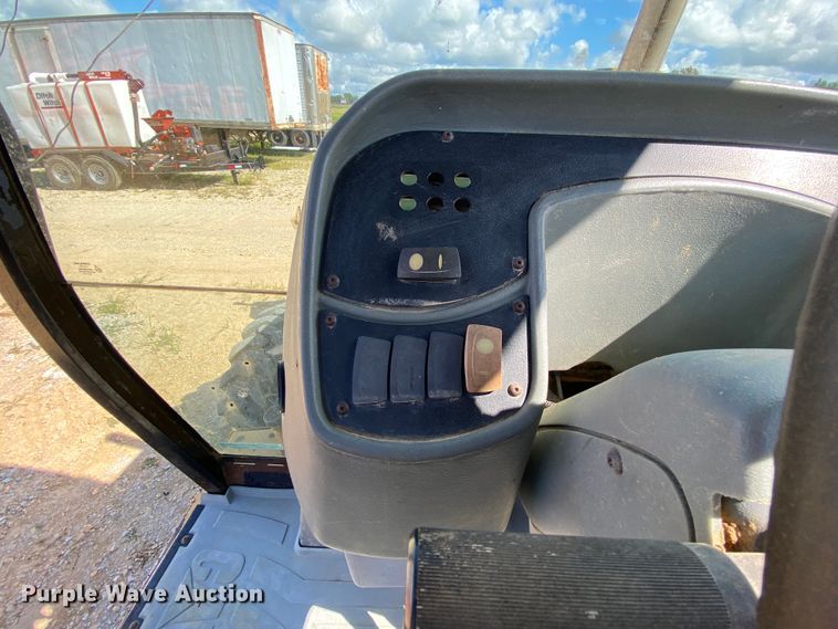 image for item HA9595 2004 Caterpillar 420D  backhoe