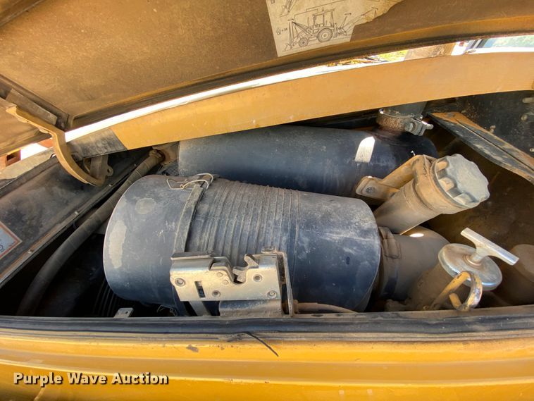 image for item HA9595 2004 Caterpillar 420D  backhoe