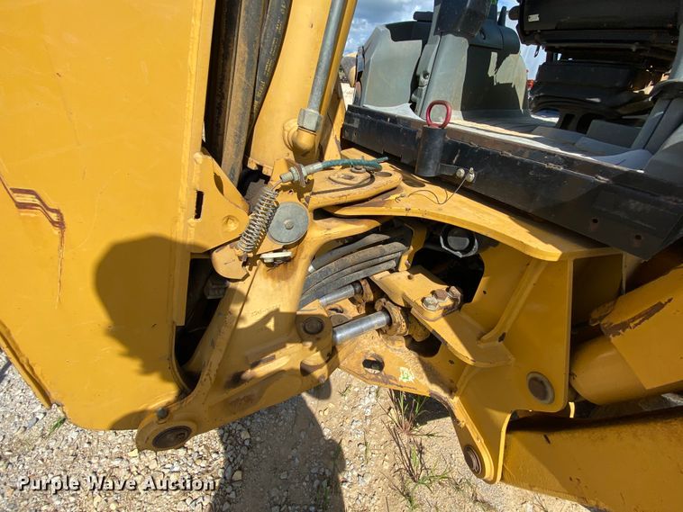 image for item HA9595 2004 Caterpillar 420D  backhoe
