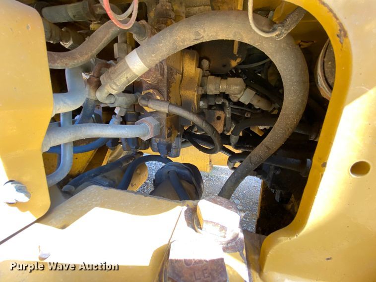 image for item HA9595 2004 Caterpillar 420D  backhoe