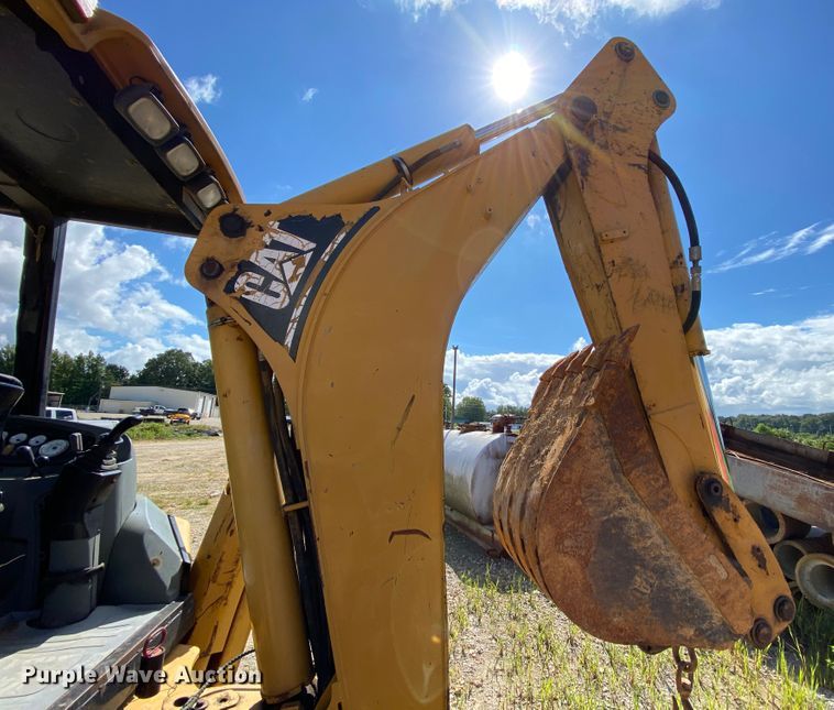 image for item HA9595 2004 Caterpillar 420D  backhoe