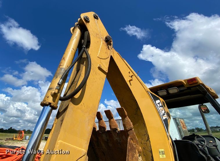 image for item HA9595 2004 Caterpillar 420D  backhoe