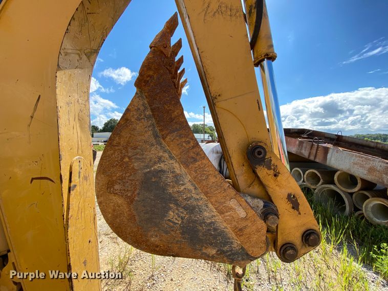 image for item HA9595 2004 Caterpillar 420D  backhoe