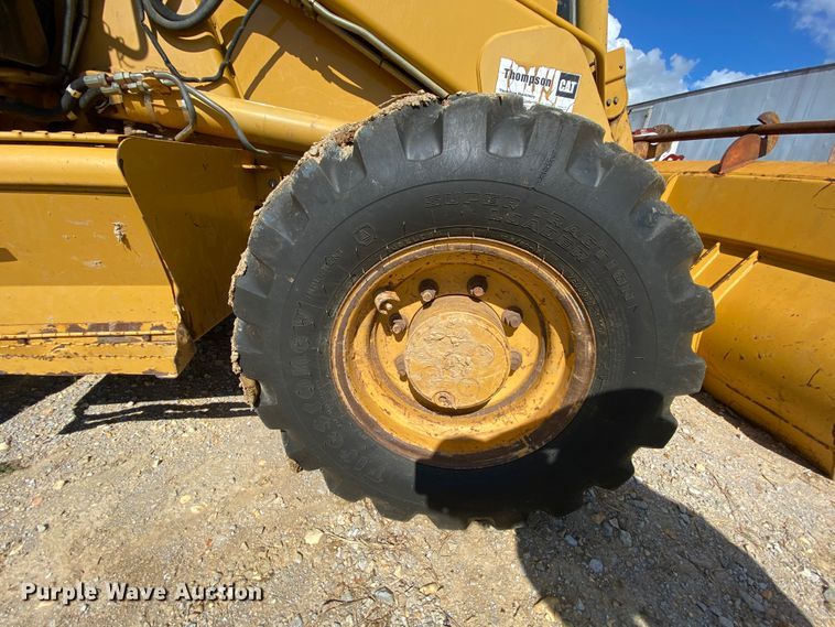 image for item HA9595 2004 Caterpillar 420D  backhoe