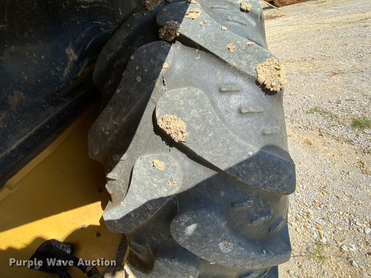 image for item HA9595 2004 Caterpillar 420D  backhoe