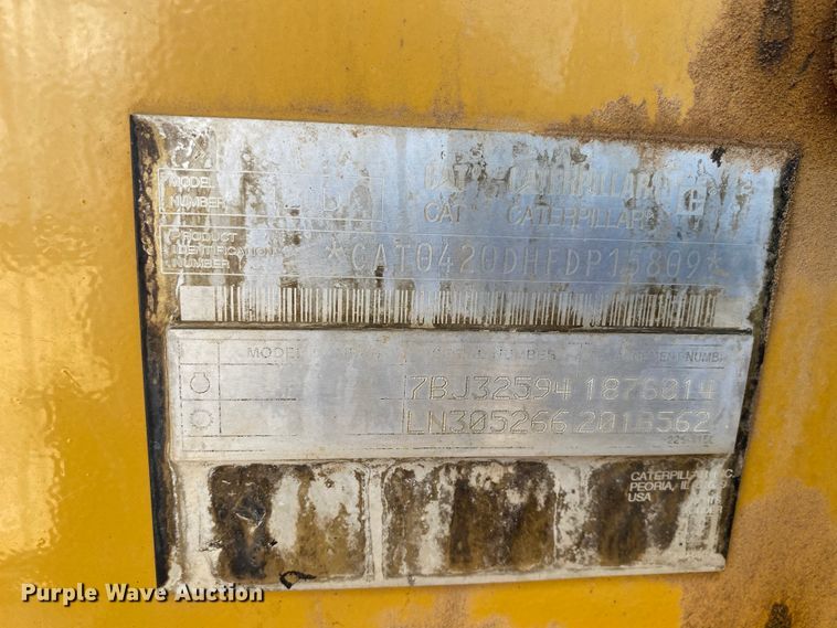 image for item HA9595 2004 Caterpillar 420D  backhoe