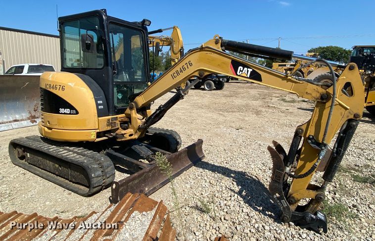 image for item HA9596 2011 Caterpillar 304D CR  mini excavator