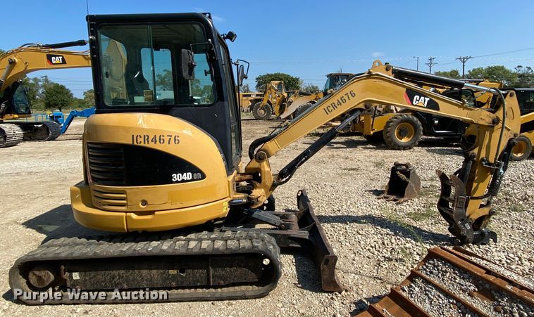 image for item HA9596 2011 Caterpillar 304D CR  mini excavator