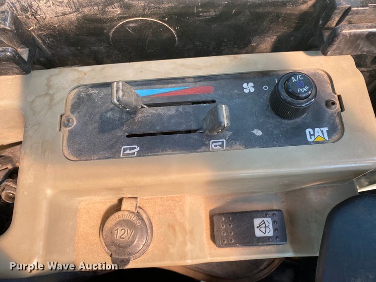 image for item HA9596 2011 Caterpillar 304D CR  mini excavator