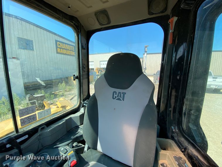 image for item HA9596 2011 Caterpillar 304D CR  mini excavator