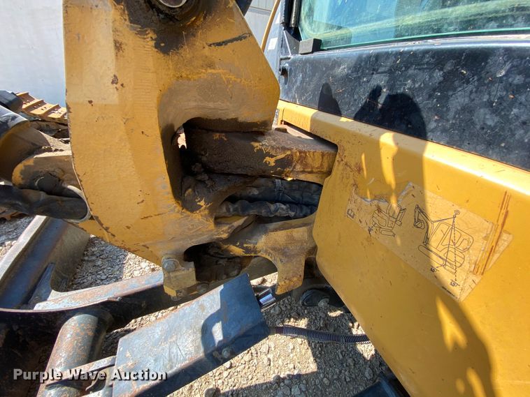 image for item HA9596 2011 Caterpillar 304D CR  mini excavator