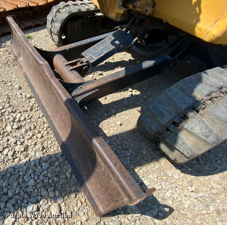 image for item HA9596 2011 Caterpillar 304D CR  mini excavator