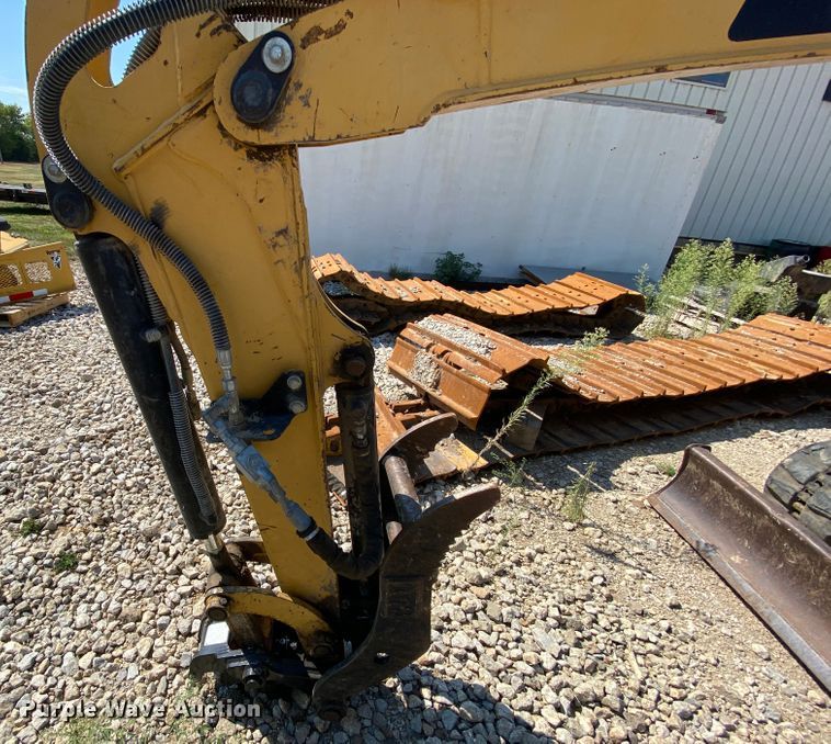 image for item HA9596 2011 Caterpillar 304D CR  mini excavator
