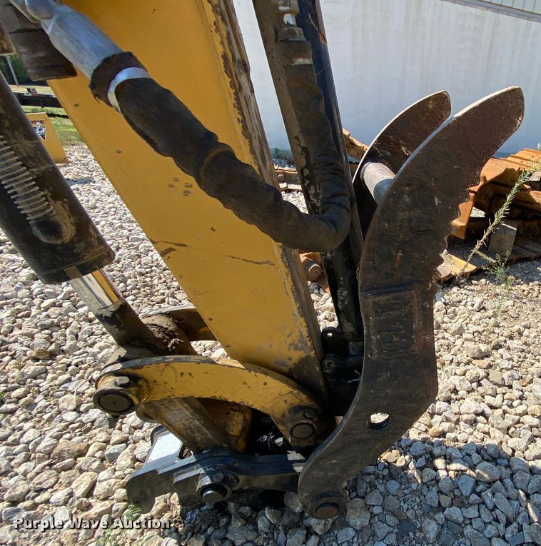 image for item HA9596 2011 Caterpillar 304D CR  mini excavator